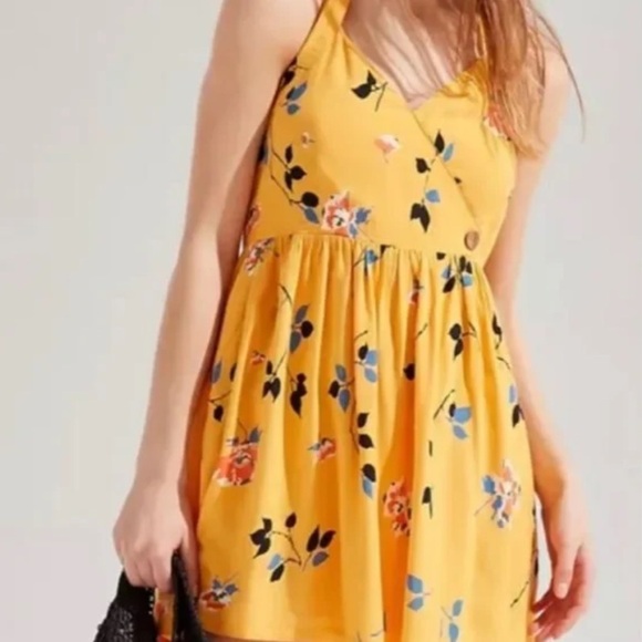 Urban Outfitters Yellow Pippa Floral Halter Mini Dress, Summer Sundress UO - Picture 5 of 12